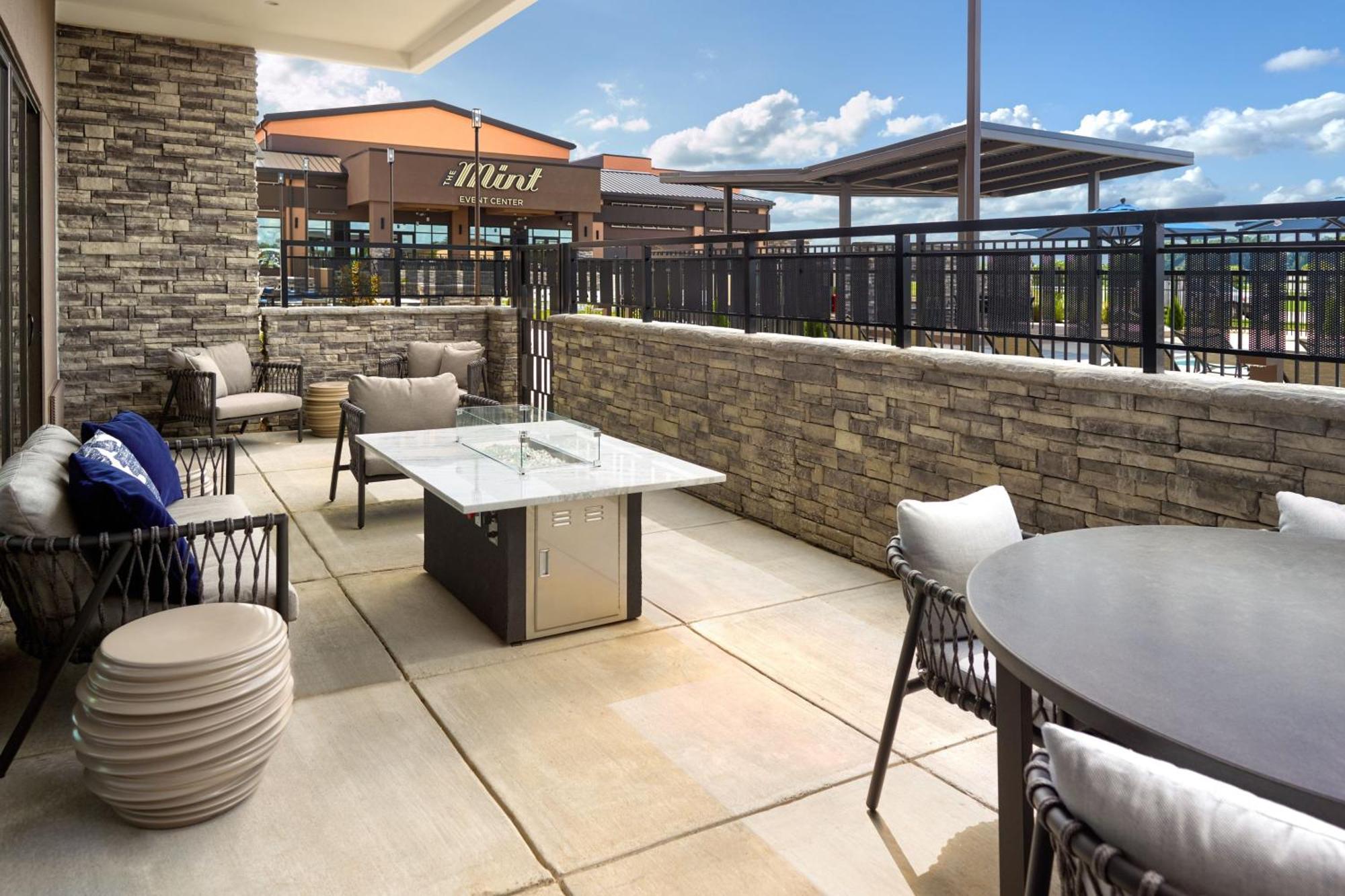 Springhill Suites By Marriott Franklin Mint Esterno foto